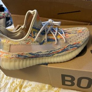 Yeezy 350 Sneaker. Brand New. Women’s Size 8 Men’s 6 1/2